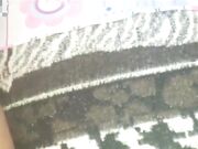 【父女乱伦】禽兽父亲偷偷进入女儿房间，居然把自己女儿操了！
