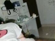 操18嫩妹妹 半脱下牛仔裤直接操 多汁肥鲍一顿输出 极品美臀骑乘位1