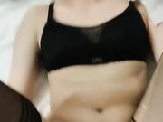 一脸呆萌嫩嫩小姑娘 黑色白丝袜笑起来甜美2