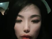 场面淫乱KTV多人 跪地插嘴后入 张开双腿沙发上操 驾车户外 马路上翘屁股吃屌