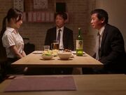 新入职女员工被变态上司骚扰玩弄敏感乳头1