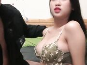 极品美乳文静小姐姐 居家操做爱 一对美乳又大又挺 后入姿势爆操直接内射
