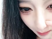 巨乳精神小妹舔屌吞精取悦金主爸爸