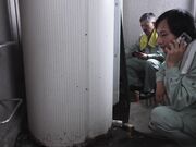 新人写真偶像 在温泉旅馆的外景拍摄中被资深艺人欺辱1
