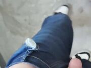 叔叔乱伦侄女4次 肛交操哭 在老婆的眼底下和侄女厨房偷情