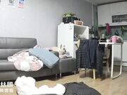 姐夫和小姨子趁姐姐没回来在沙发上插逼小狗A明阳好