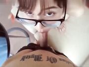 姐弟开房偷情 姐姐居然还拿着手机录下来 姐姐真是个骚货