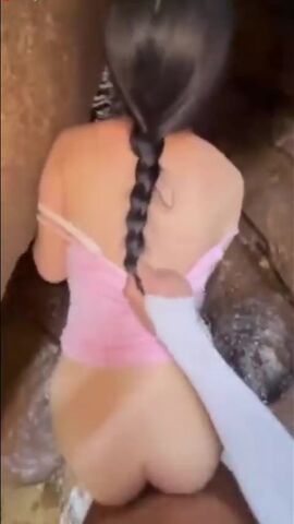 姐姐和闺蜜去户外郊游我和姐姐第一次户外野战姐姐竟然刮逼毛是一线天白虎逼