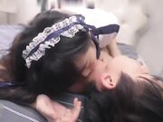高颜值美少女女仆制服女友被男友插到翻白眼