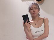 被骨感巨乳辣妹捡到1