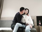 渣男探花 忽悠漂亮小少妇 酒店里偷情约炮