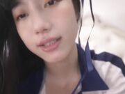 清纯嫩妹 极品身材情趣制服嫩妹 主动含住鸡巴口交 多姿势爆操到高潮