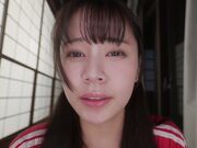 他买下了一位身无分文的女学生的丰满乳房3