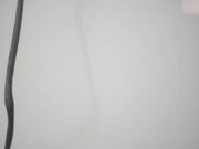社交软件网聊良家 刚见面就扒光衣服强操
